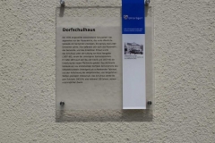 Tafel_Dorfschulhaus